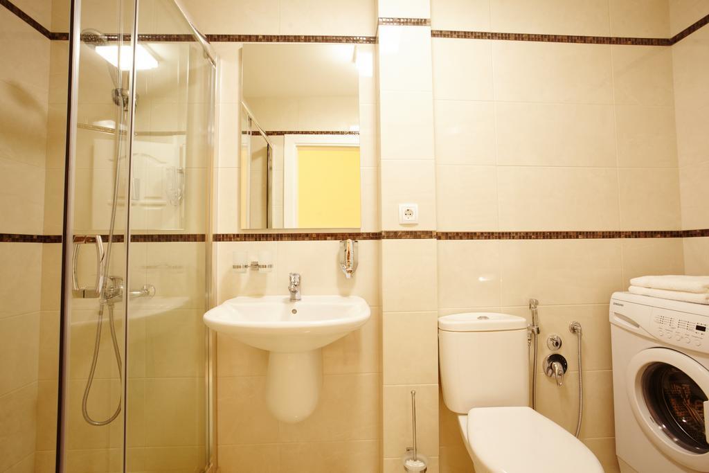 Ultra Central Park Apartments Chisinau Ngoại thất bức ảnh
