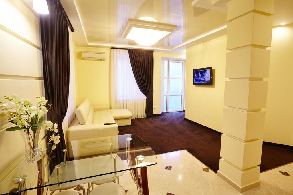Ultra Central Park Apartments Chisinau Ngoại thất bức ảnh