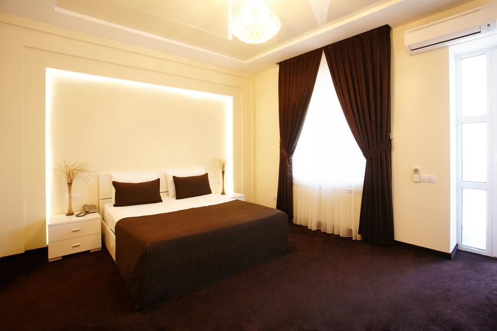 Ultra Central Park Apartments Chisinau Ngoại thất bức ảnh